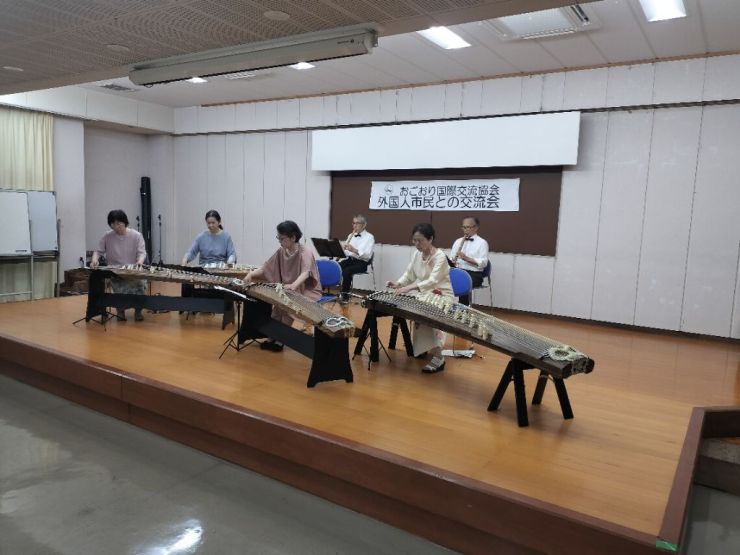 琴の演奏.jpg