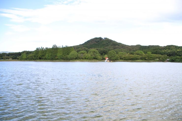城山公園満水の池