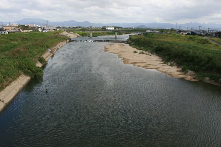 宝満川にかかる橋の上より眺めてみました。（新端間橋）