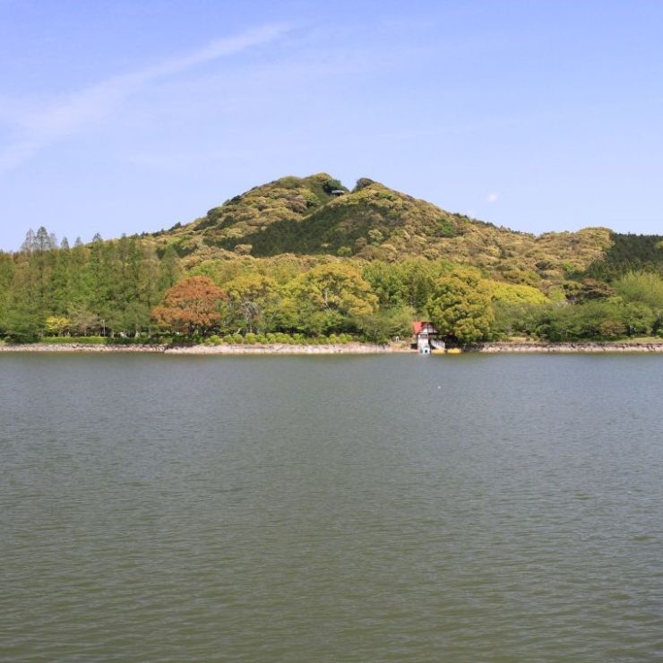 山笑う季節