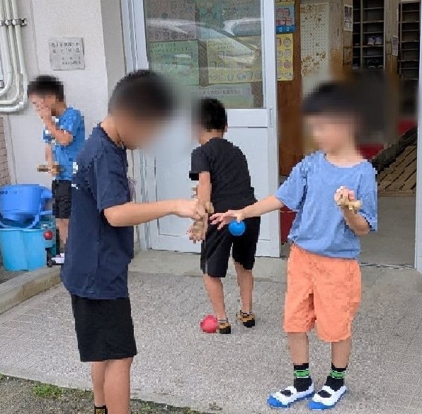 R7.9.8小郡小学校あいさつ運動②.jpg