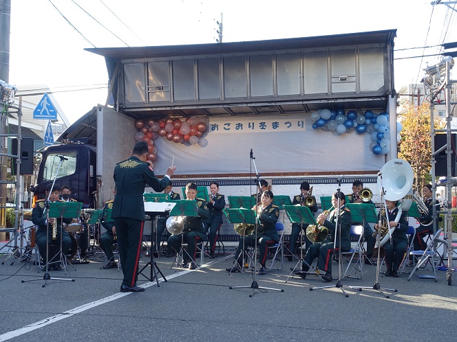 小郡駐屯地演奏