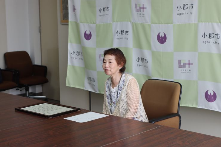 0903こども食堂森田さん感謝状贈呈 (1).JPG