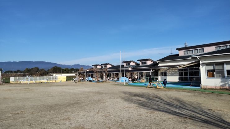 R7.3.13（小郡幼稚園園庭）.JPG