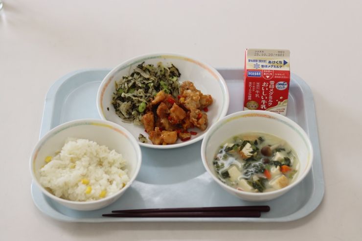 給食①.JPG