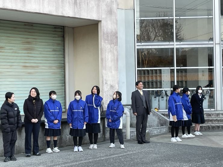 0126三国中あいさつ.jpg