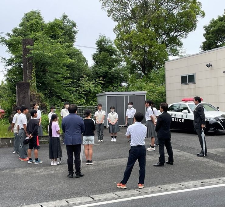 くろつち学園立石小中学校の共同あいさつ運動②.jpg