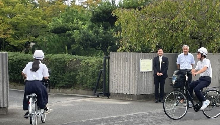 R7.9.25宝城中あいさつ運動②.jpg