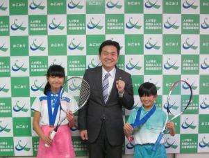 髙島さん（左）と宮原さん（右）とのスリーショット.jpg