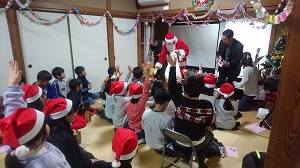 下町クリスマス会のようす